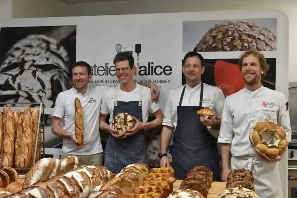 Photographie des formateurs des deux écoles de boulangerie.